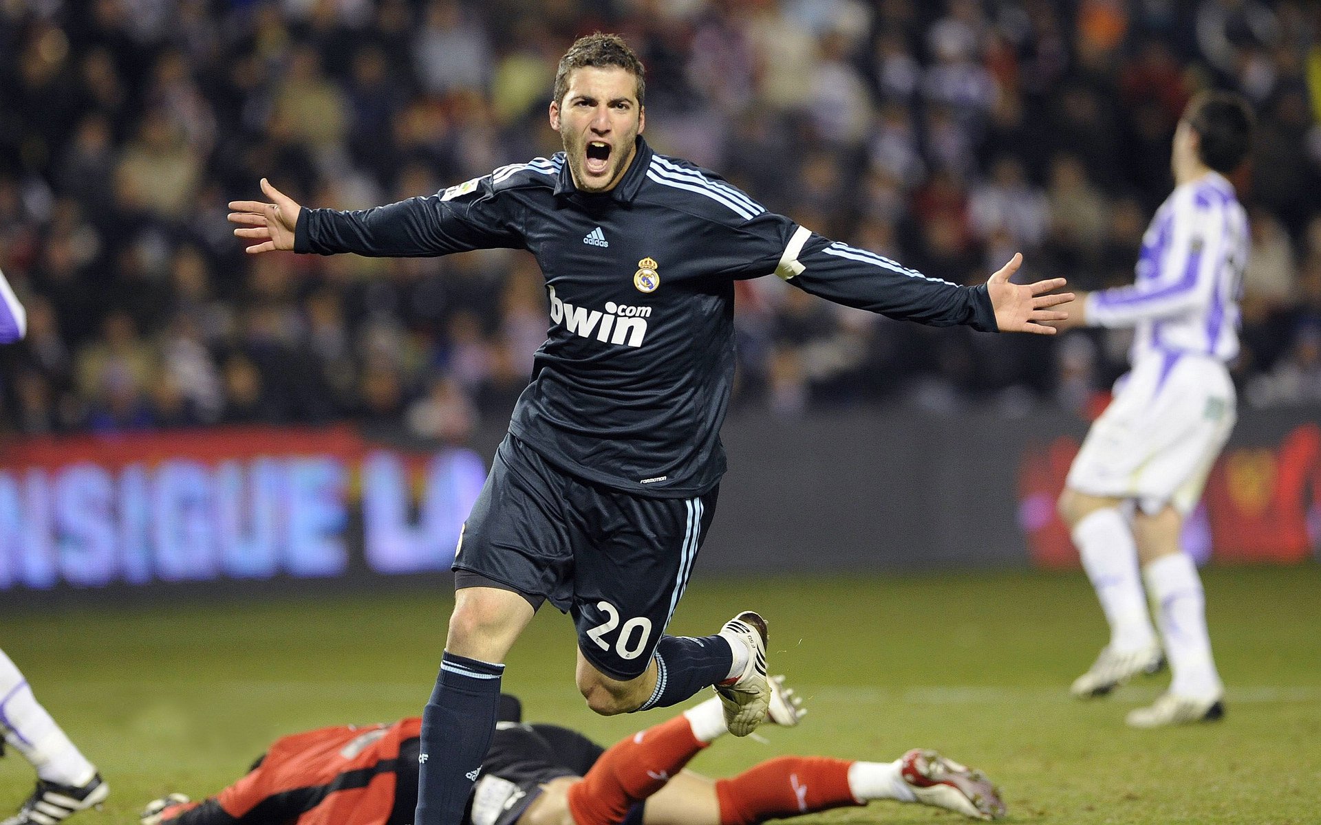 博卡前锋错失单刀，成为转折点，博卡出来的球星